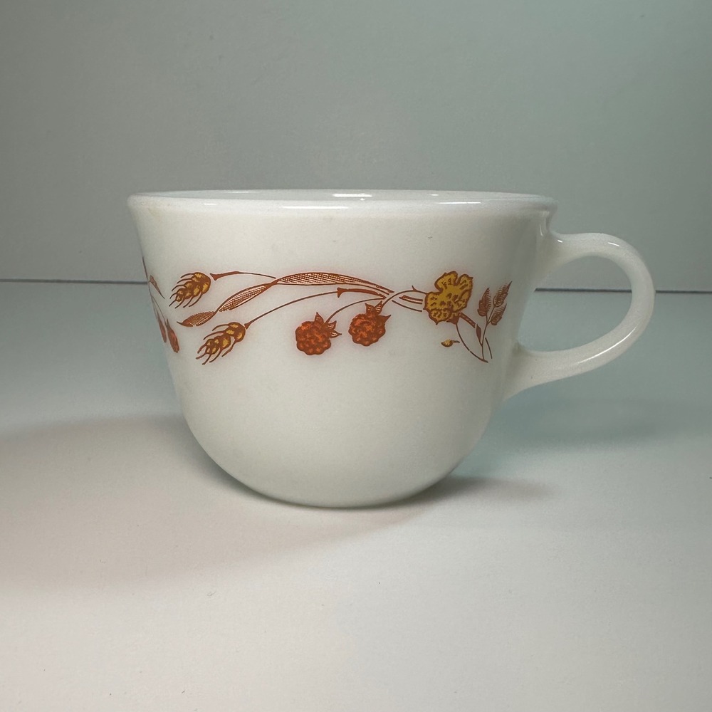 Pyrex Autumn Harvest Milk Glass Coffee Mug Wheat Berries Vintage‎ Corning USA